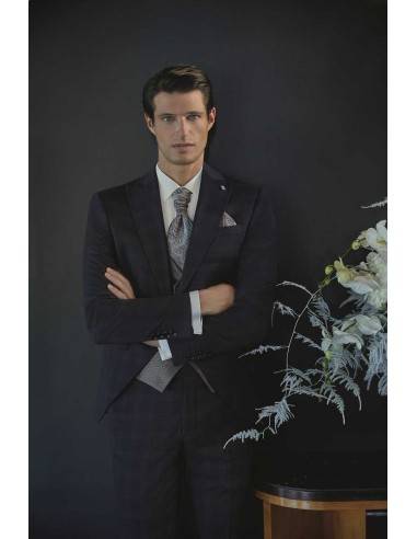 Groom suits 14.23.300 by Roberto Vicentti