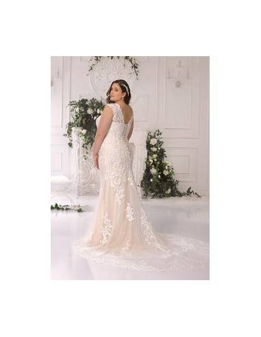 Wedding dress LS422054 - Curvy