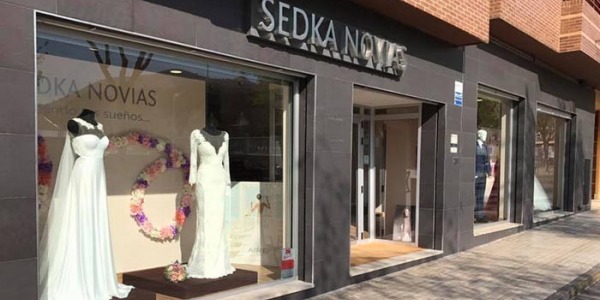 Tienda Sedka Novias - Especializada en vestidos de novia y trajes de novio