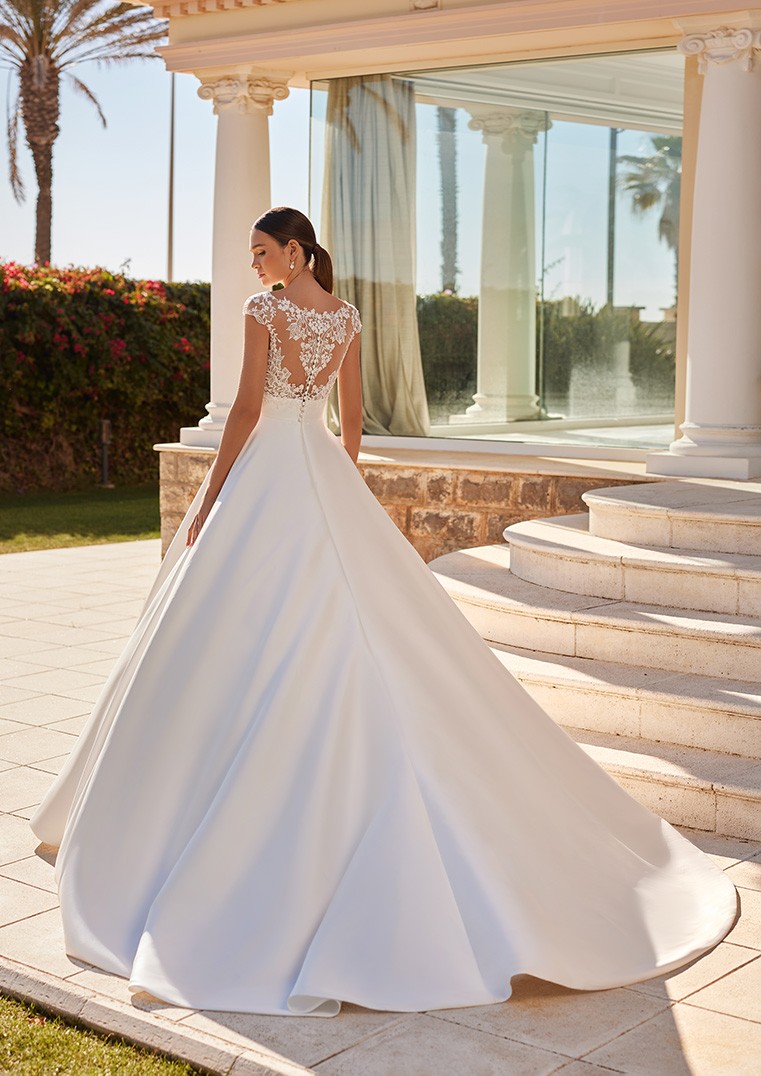 Vestidos de novia APRIL - San Patrick