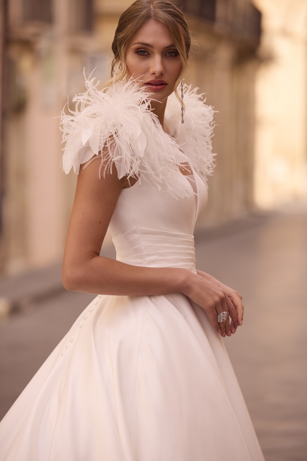 Vestidos de novia 53072 - MORILEE