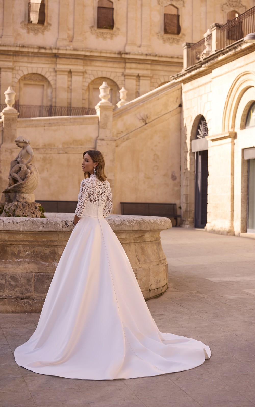 Vestidos de novia 53083 - MORILEE