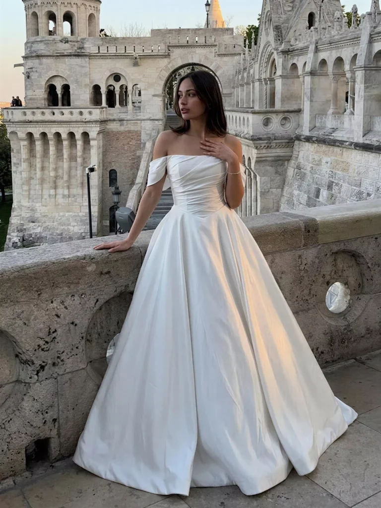 vestido-novia-arlanza-sedkastudio-crepé-escotepalabradehonor-espaldarecta-frente-sedkanovias