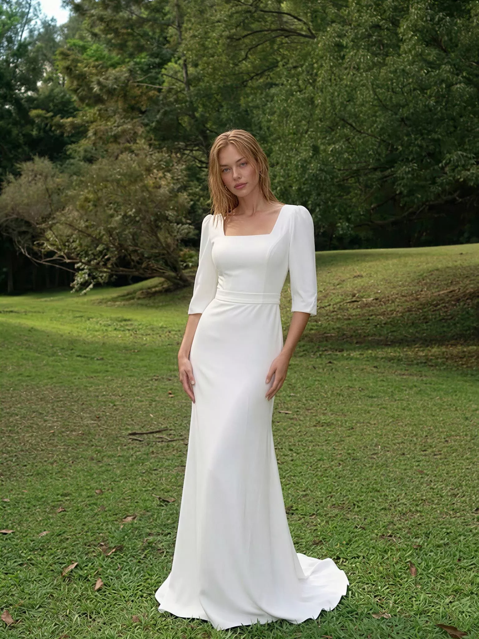 vestido-novia-camelia-sedkaatelier-crepé-escotecuadrado-espaldaenv-frente-sedkanovias