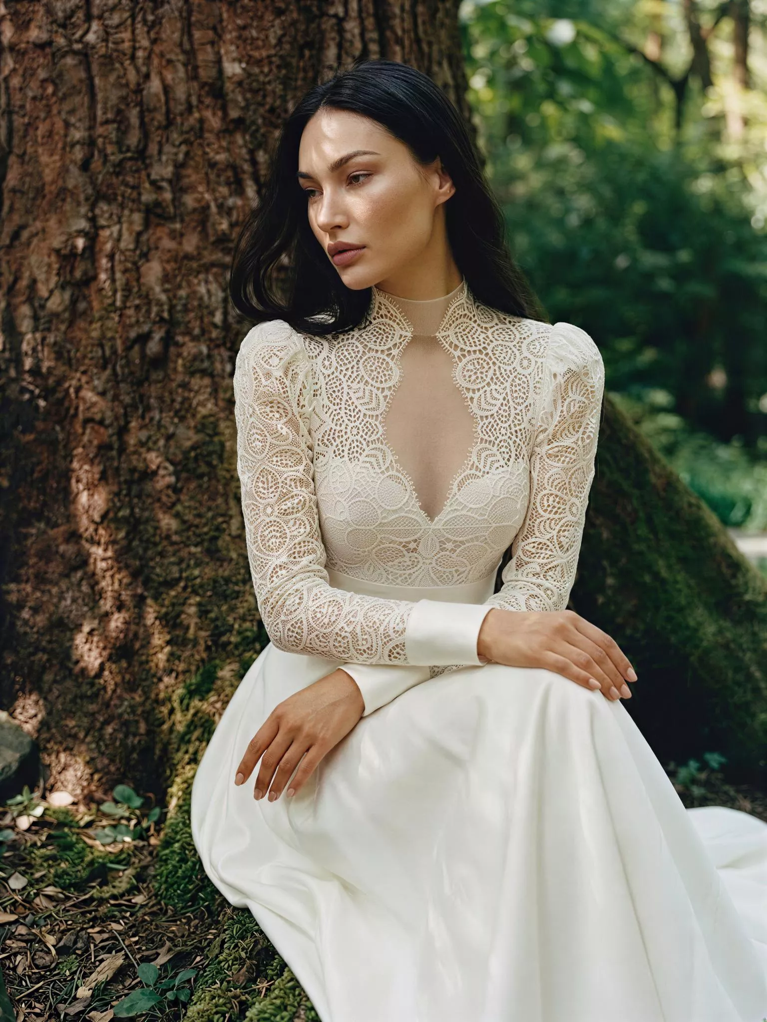 vestido-novia-caracas-sedkaatelier-crepé-escotecorazón-espaldaabierta-detalle-sedkanovias