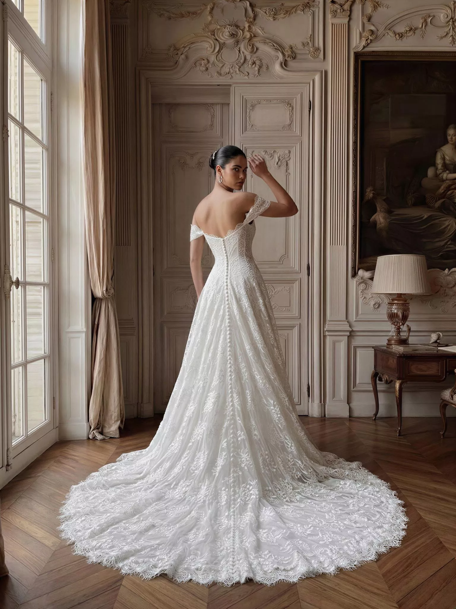 vestido-novia-cobalto-sedkaatelier-crepé-escotecorazón-espaldaenv-sedkanovias