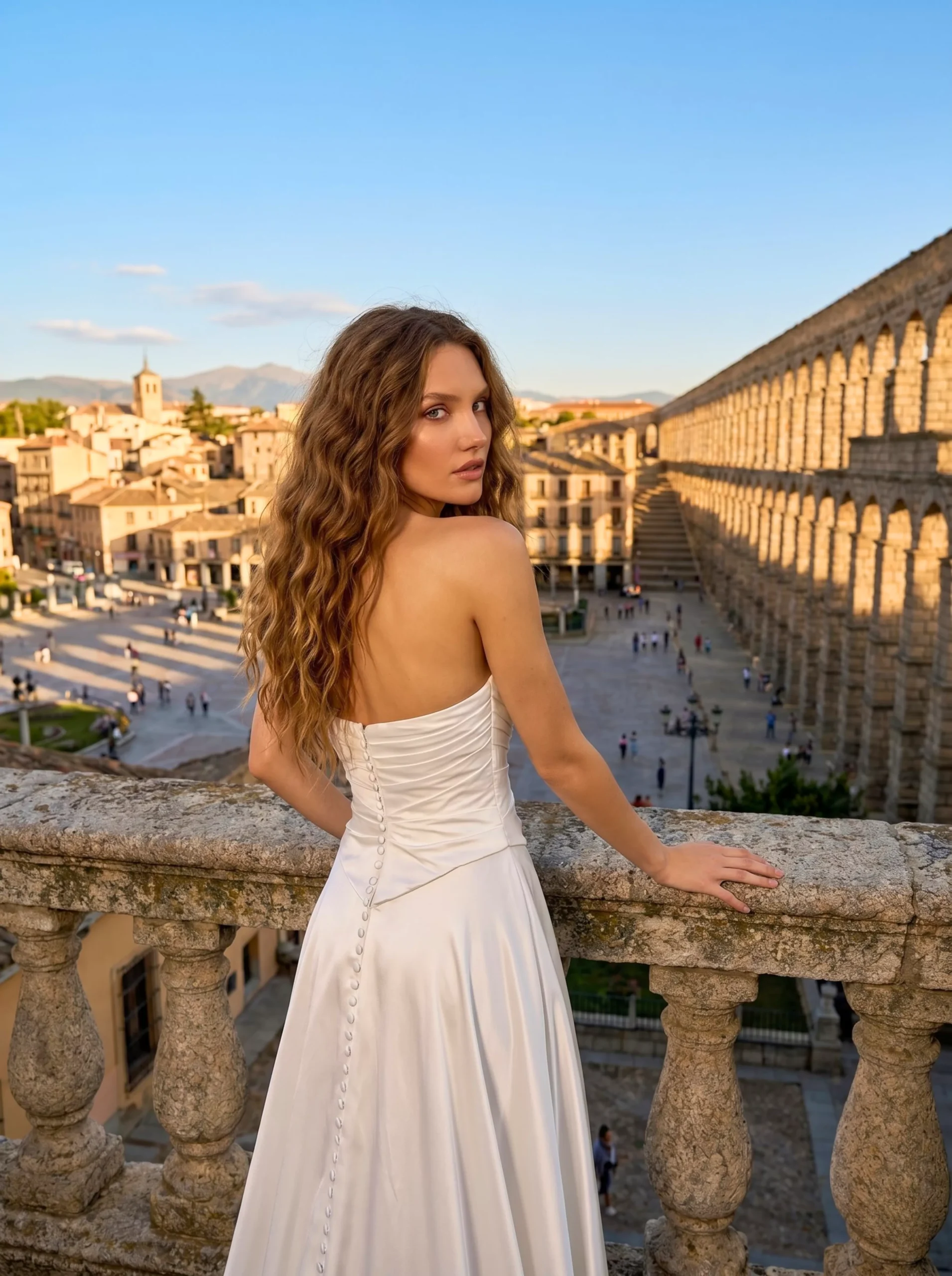 vestido-novia-eira-sedkastudio-crepé-escotepalabradehonor-espaldarecta-detallespalda-sedkanovias