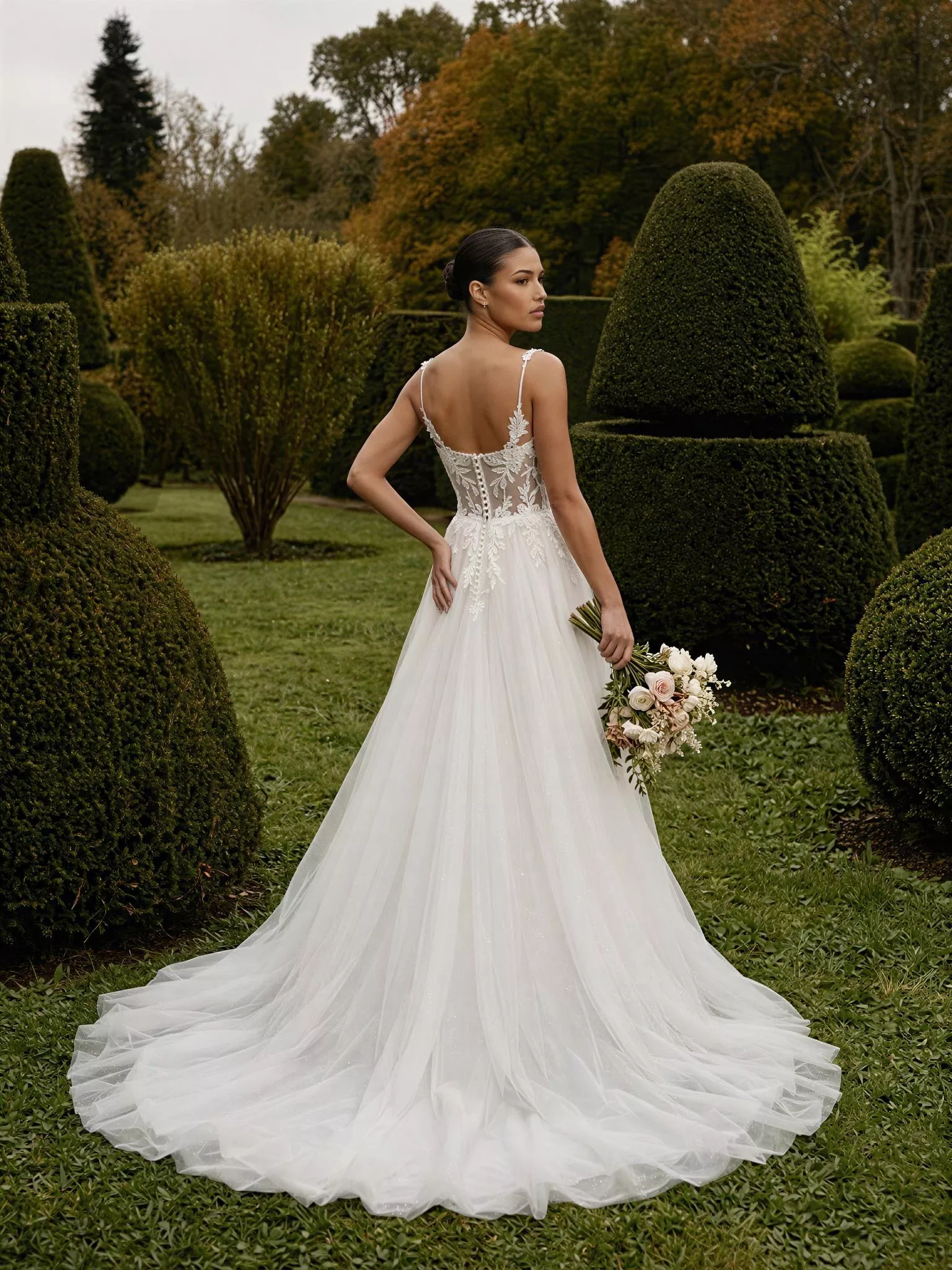 vestido-novia-gaia-sedkaatelier-encaje-escotecorazón-espaldarecta-sedkanovias