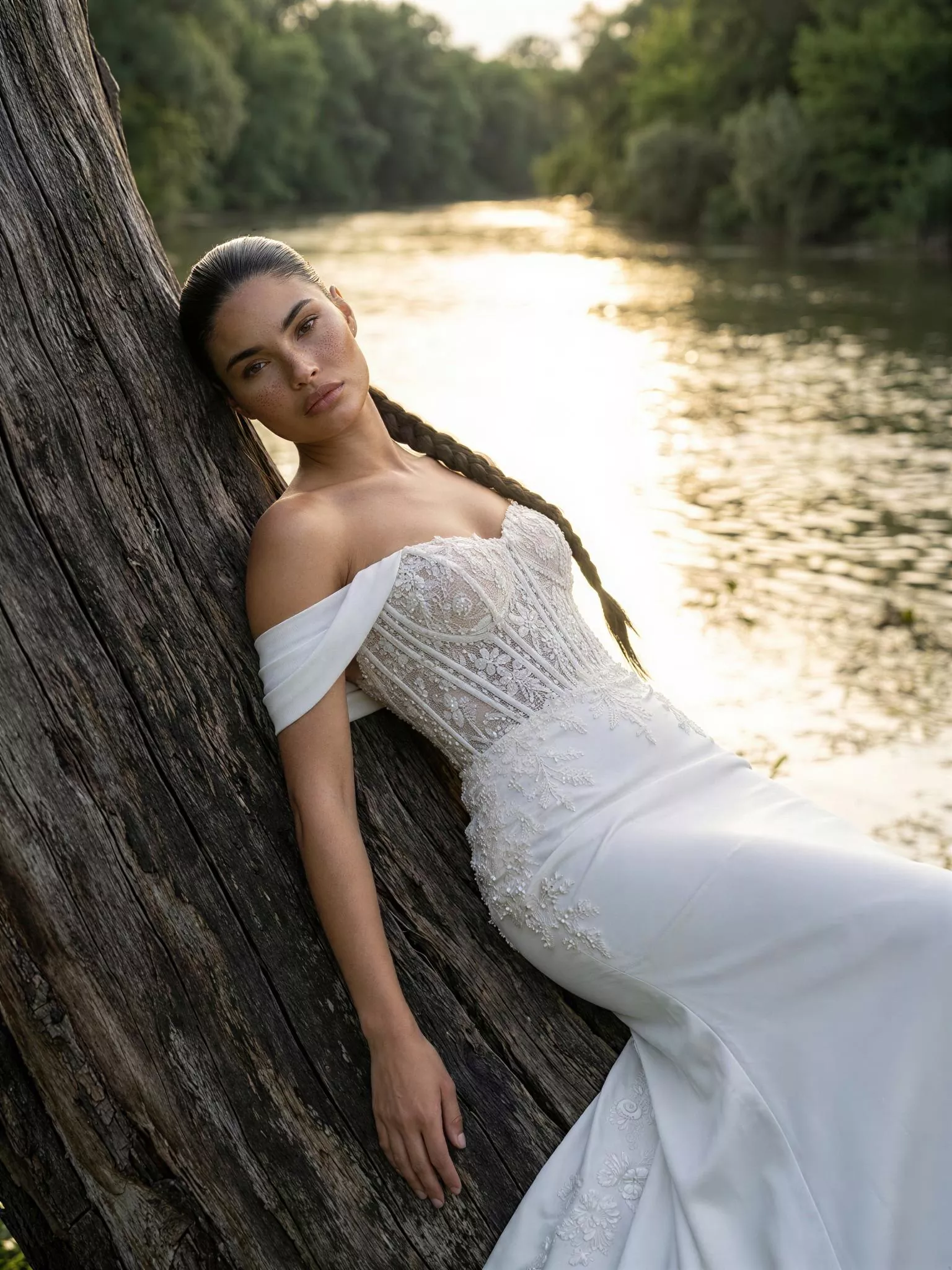 vestido-novia-itara-sedkaatelier-encaje-escotecorazón-espaldarecta-editoriall-sedkanovias