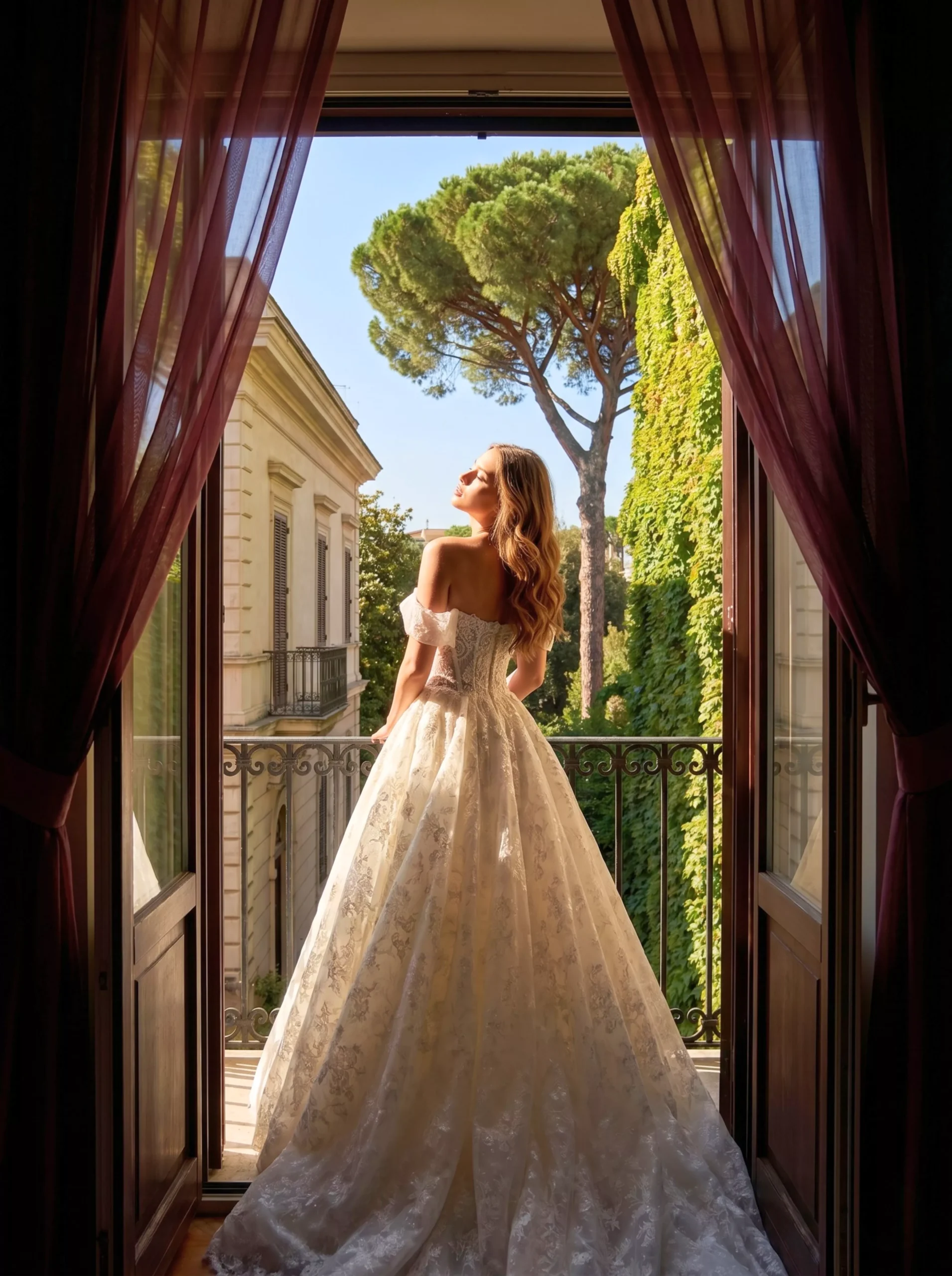 vestido-novia-palma-sedkacouture-crepé-escotecorazón-espaldaenv-sedkanovias