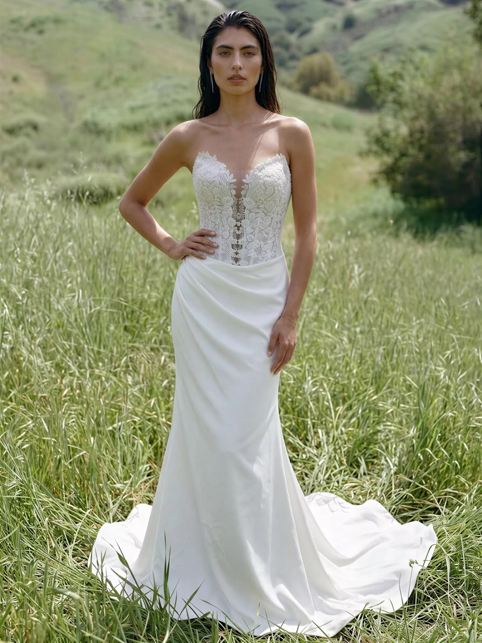 vestido-novia-rima-sedkaatelier-escotecorazón-espaldacorsé-frente-sedkanovias