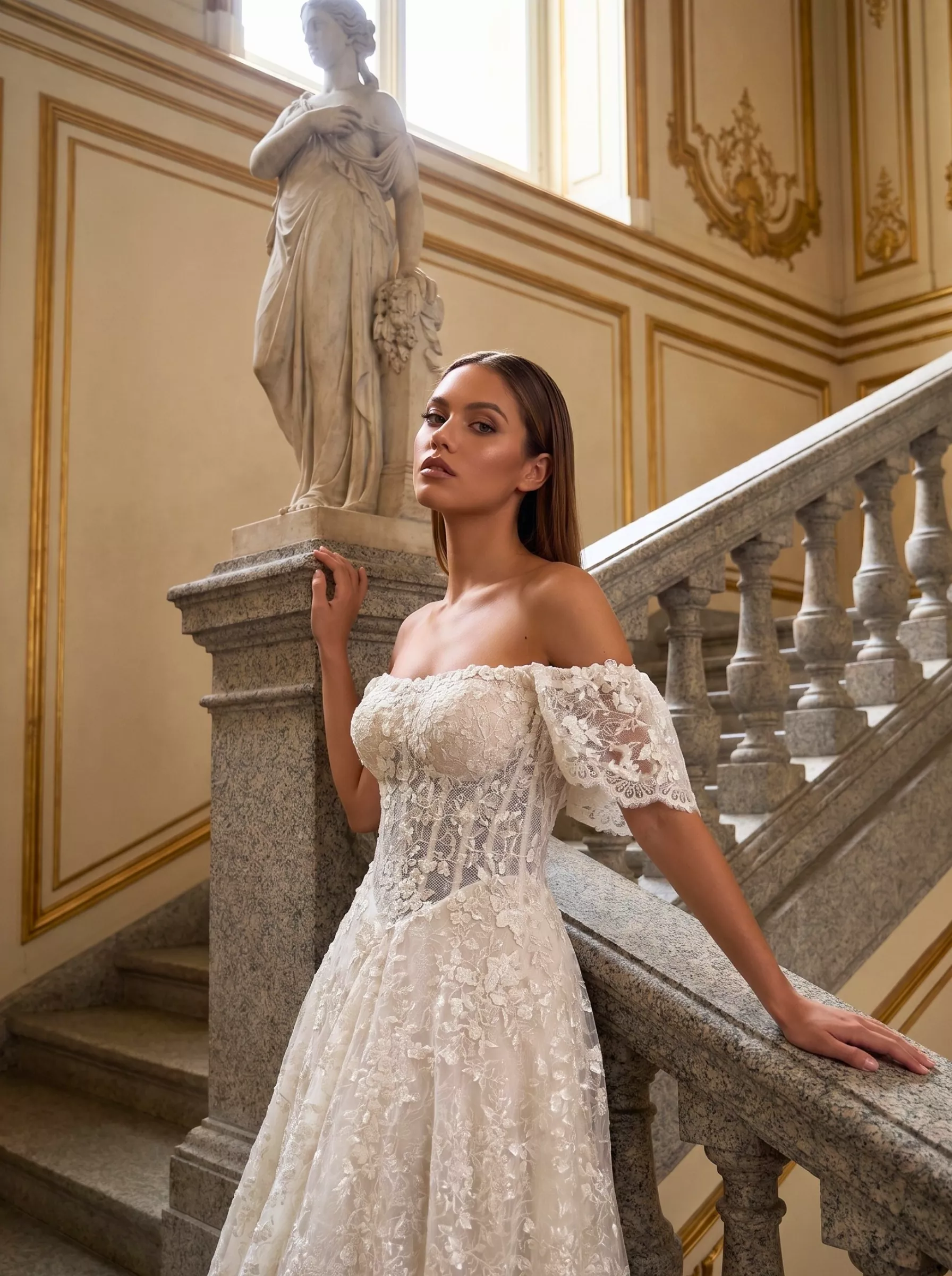 vestido-novia-serena-sedkacouture-encaje-escotecorazón-espaldacorsé-detalle-sedkanovias