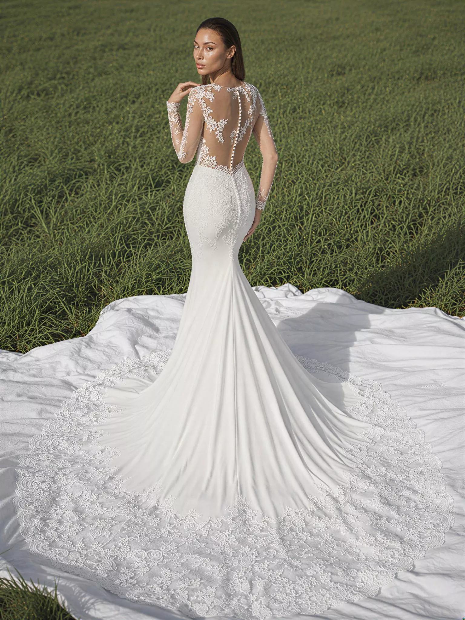 vestido-novia-torrejón-sedkaatelier-escotecerrado-espaldacerrada-sedkanovias
