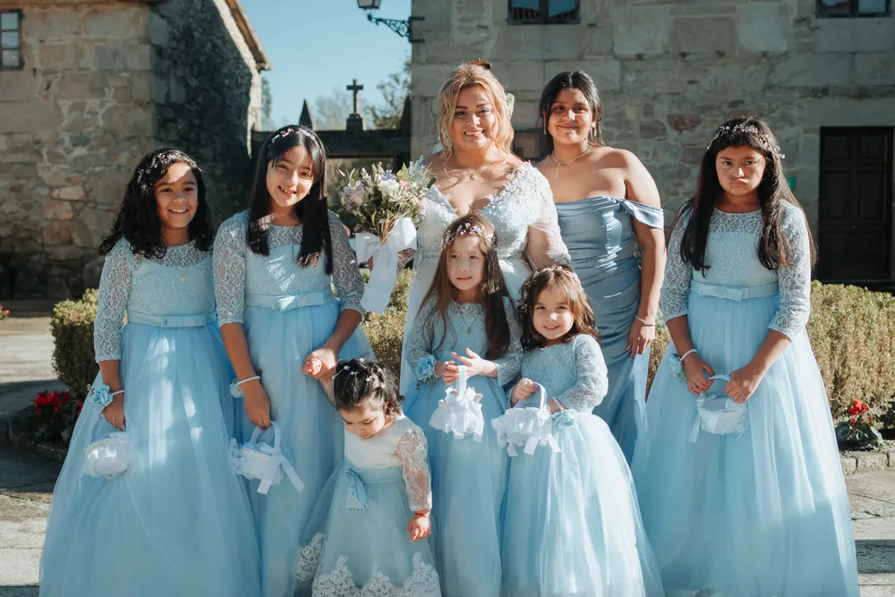 Damas de honor coordinadas en vestidos terracota boda