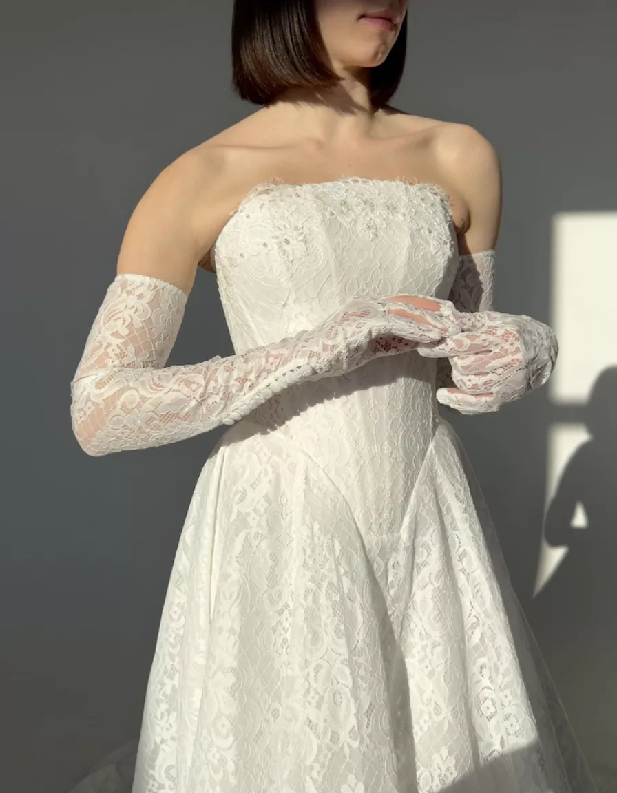 vestido-novia-amalia-millanova-escotepalabradehonor-espaldarecta-sedkanovias