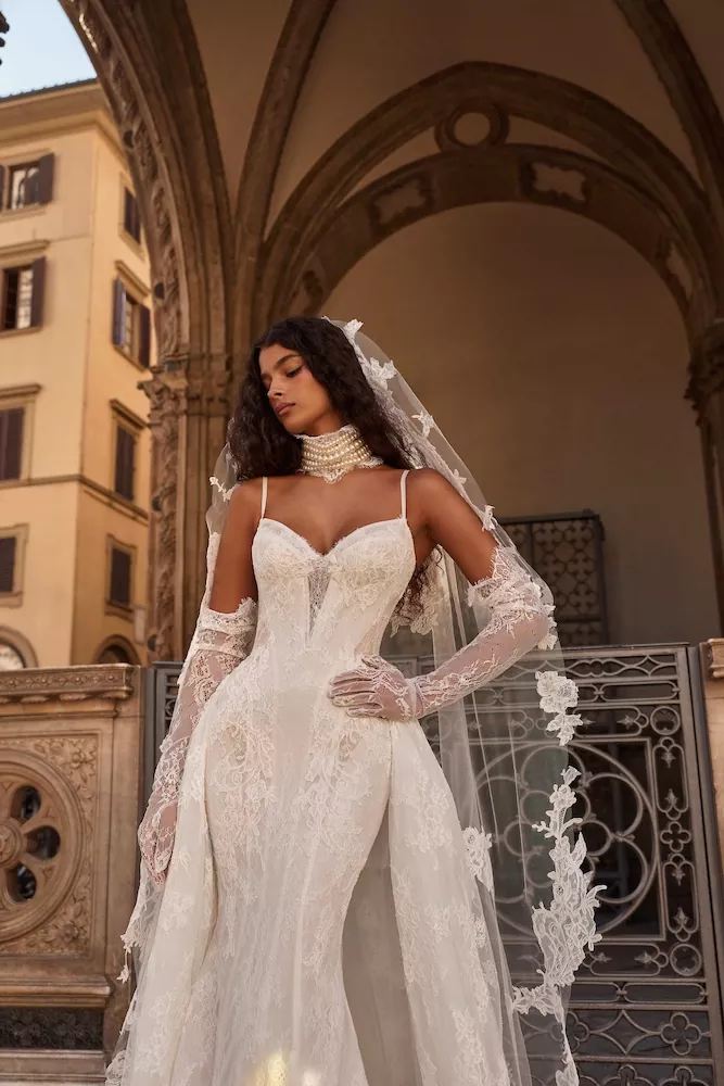 vestido-novia-avenelle-millanova-escotecorazón-espaldarecta-editorial-sedkanovias