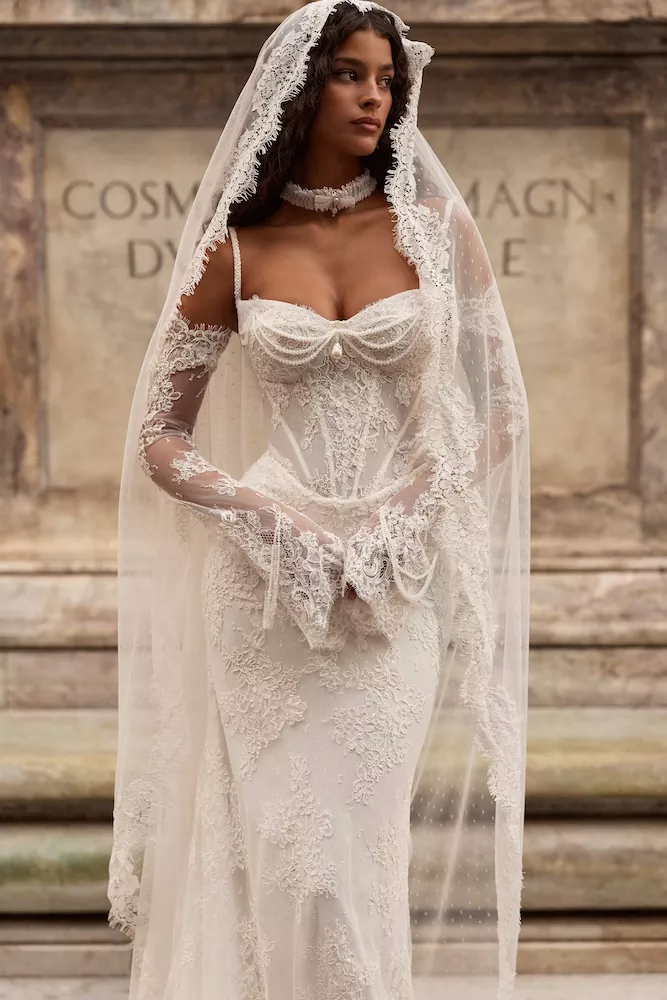 vestido-novia-boticella-millanova-escotecorazón-espaldarecta-detalle-sedkanovias