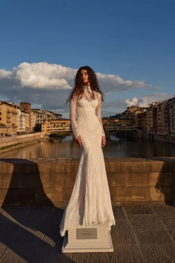 vestido-novia-caravellia-millanova-escotepalabradehonor-espaldacerrada-frente-sedkanovias