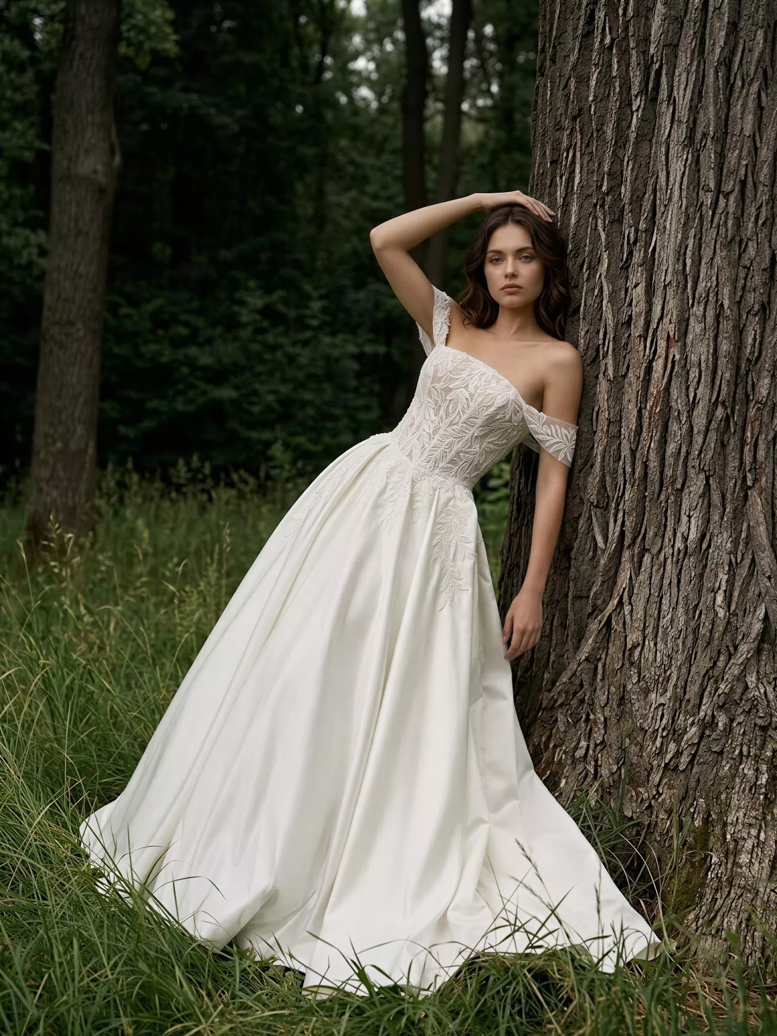 vestido-novia-cenit-escotepalabradehonor-espaldaenu-sedkanovias2