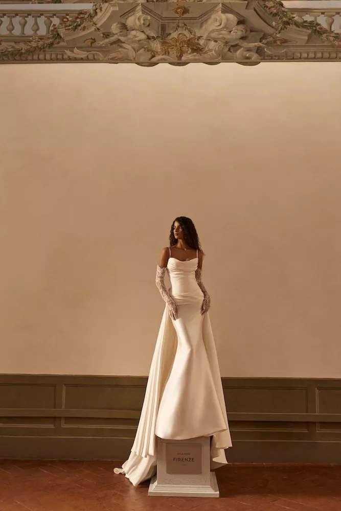 vestido-novia-clarienne-millanova-escotepalabradehonor-espaldarecta-frente-sedkanovias