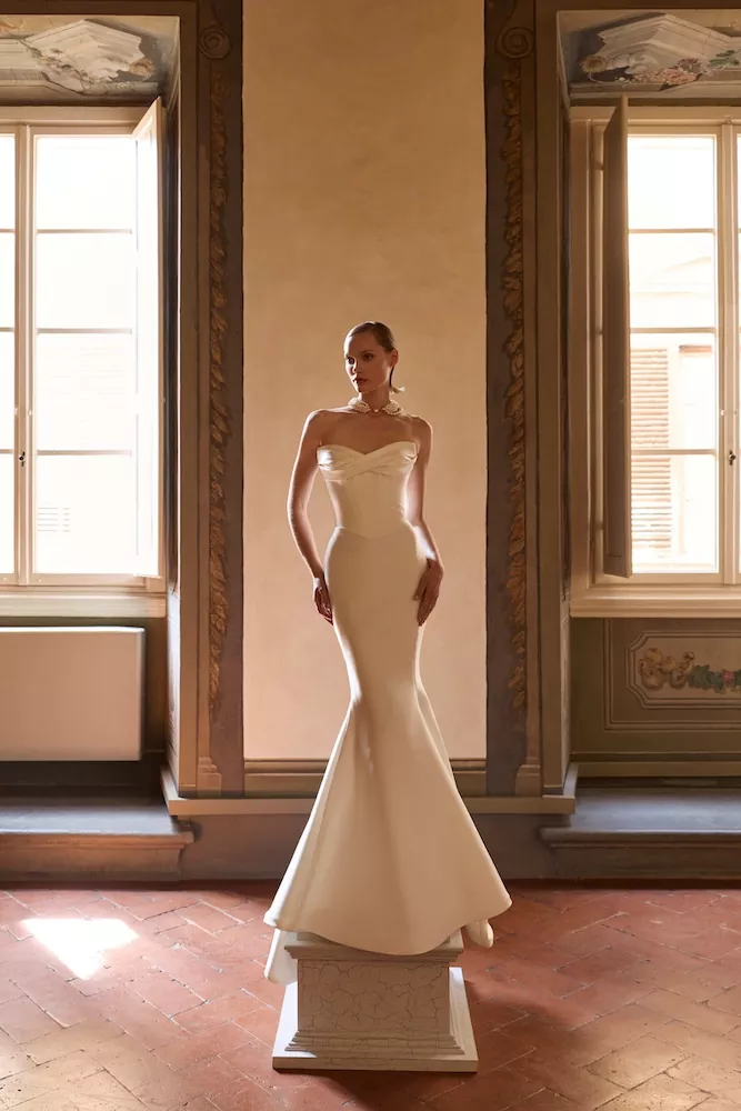 vestido-novia-elanith-millanova-escotepalabradehonor-espaldarecta-frente-sedkanovias