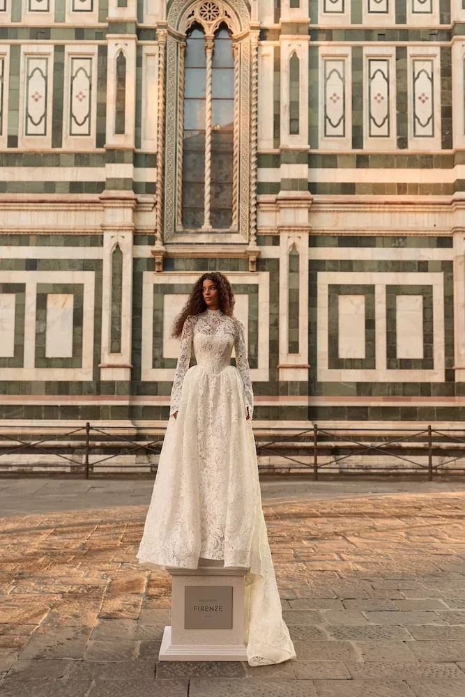 vestido-novia-galerith-millanova-escotepalabradehonor-espaldarecta-capa-sedkanovias