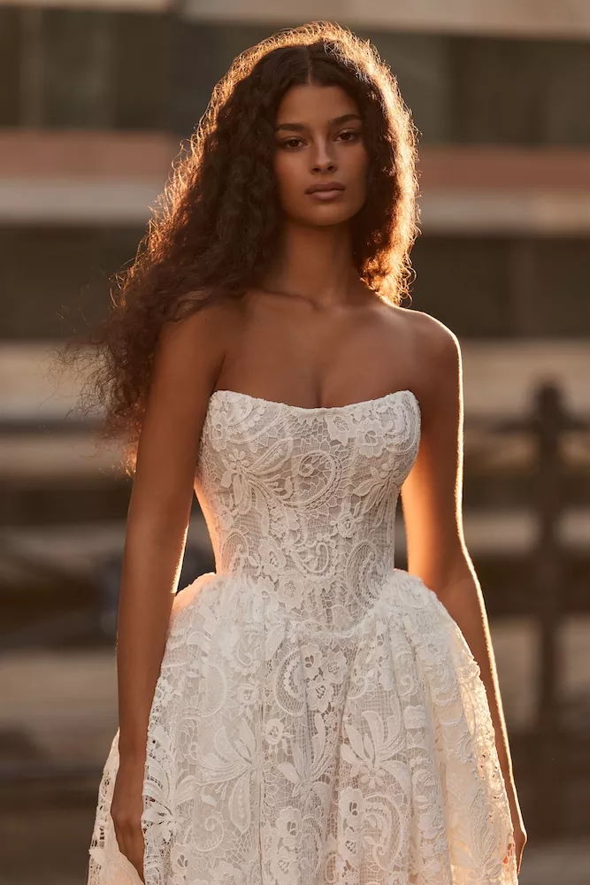 vestido-novia-galerith-millanova-escotepalabradehonor-espaldarecta-detalle-sedkanovias