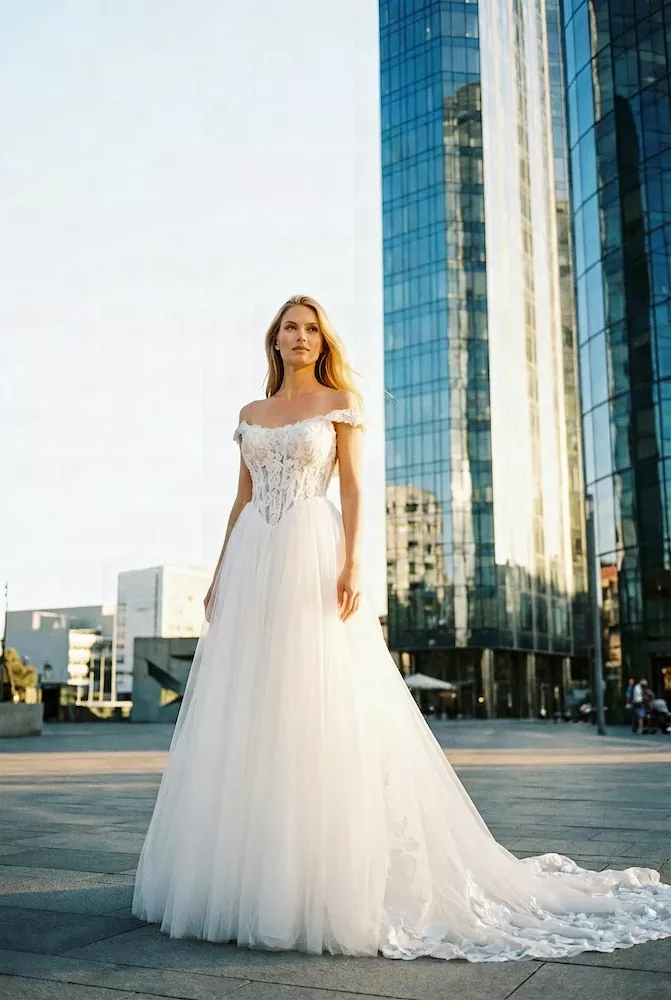 vestido-novia-inmaculada-escotepalabradehonor-espaldaenv-sedkanovias2