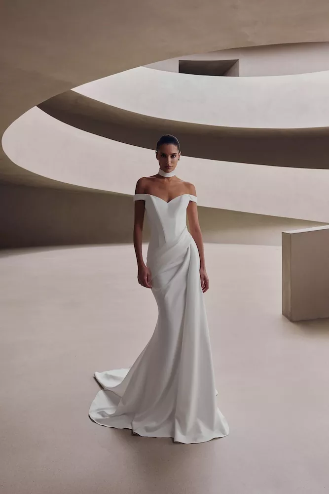 vestido-novia-iverisse-millanova-escotecorazón-espaldaenv-frente-sedkanovias