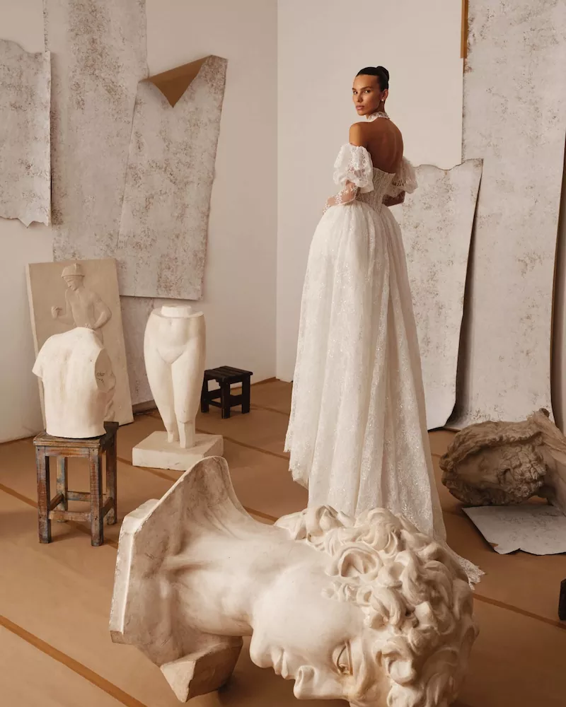 vestido-novia-iverly-millanova-escotepalabradehonor-espaldarecta-sedkanovias