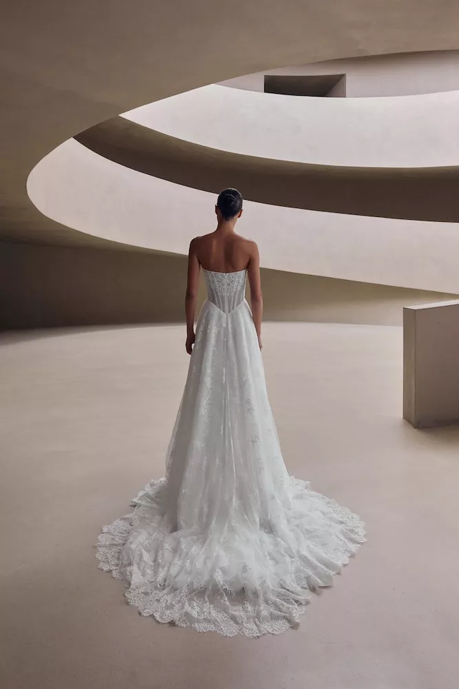 vestido-novia-lunareth-millanova-escotecprazón-espaldarecta-sedkanovias