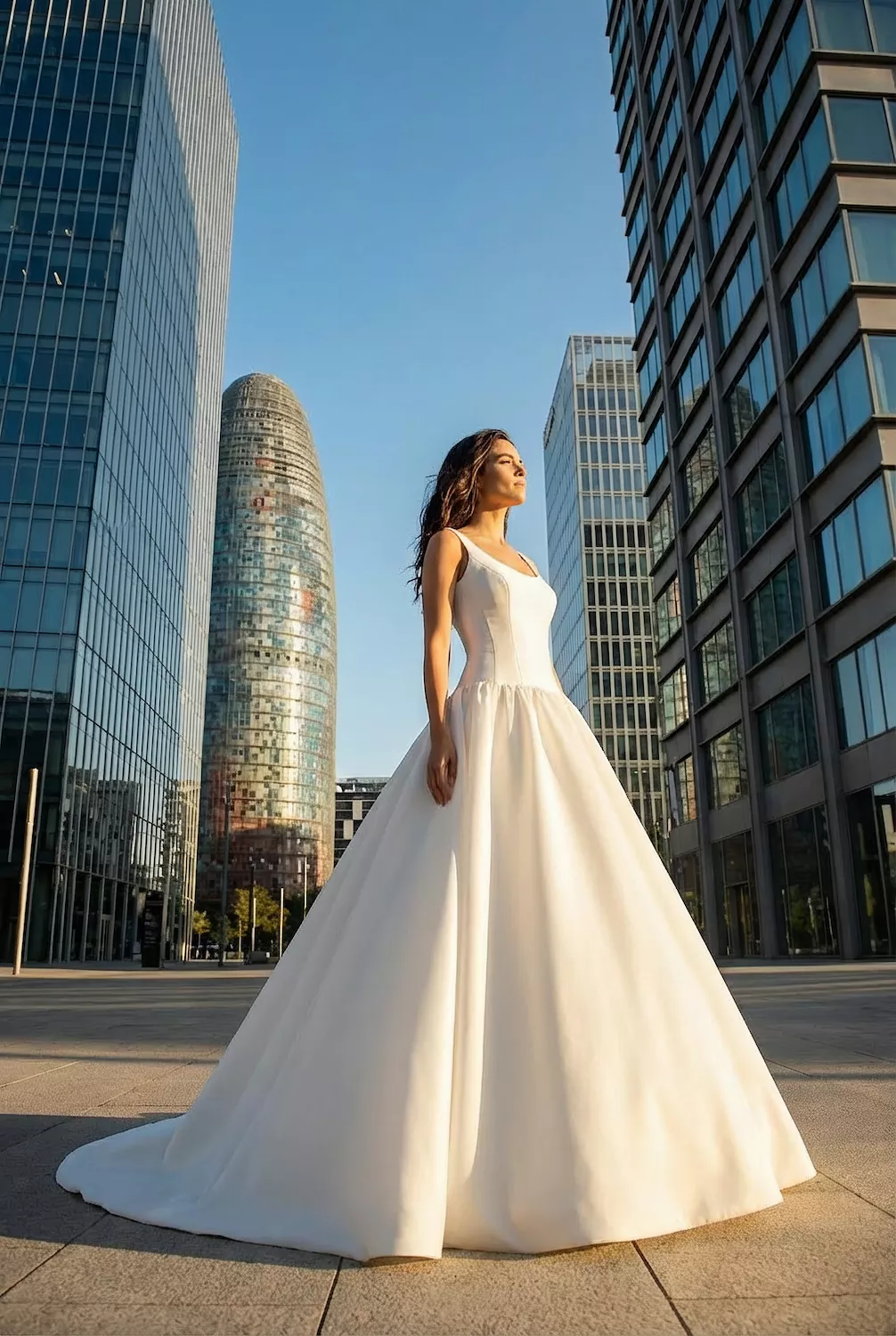 vestido-novia-nair-escotecuadrado-espaldaenu-sedkanovias2