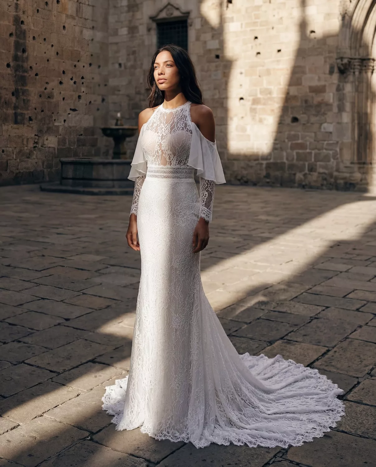 vestido-novia-ondara-escotecerrado-espaldaabierta-sedkanovias1