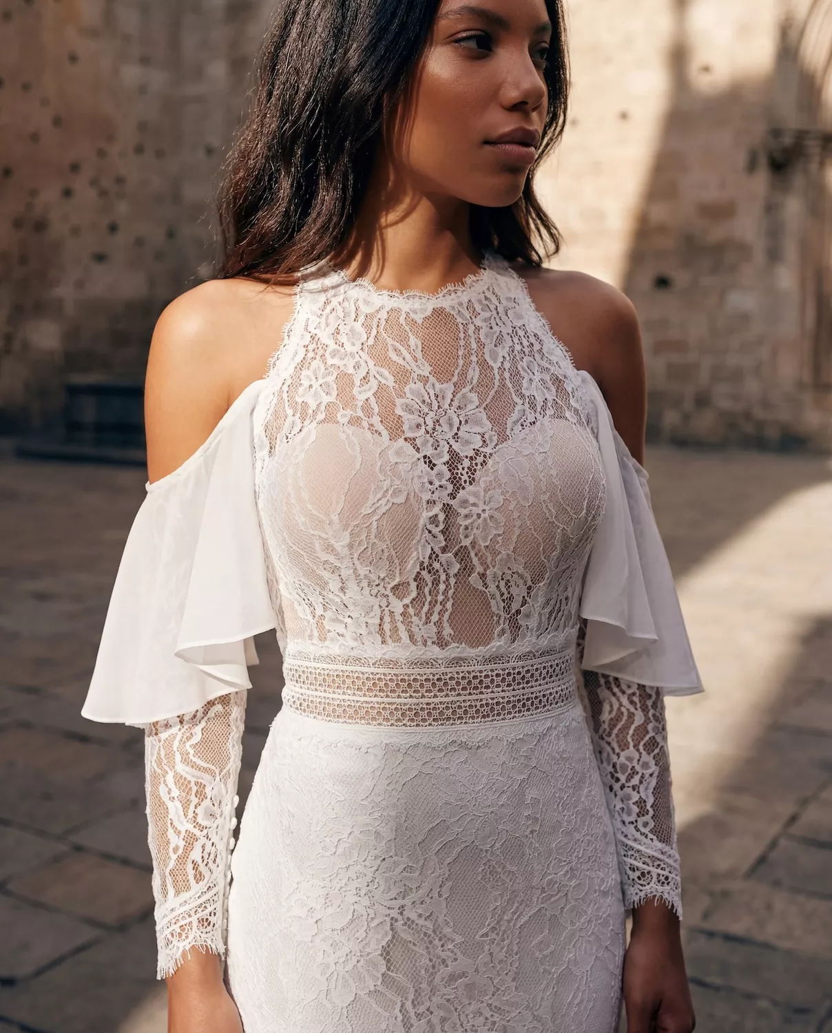 vestido-novia-ondara-escotecerrado-espaldaabierta-sedkanovias2