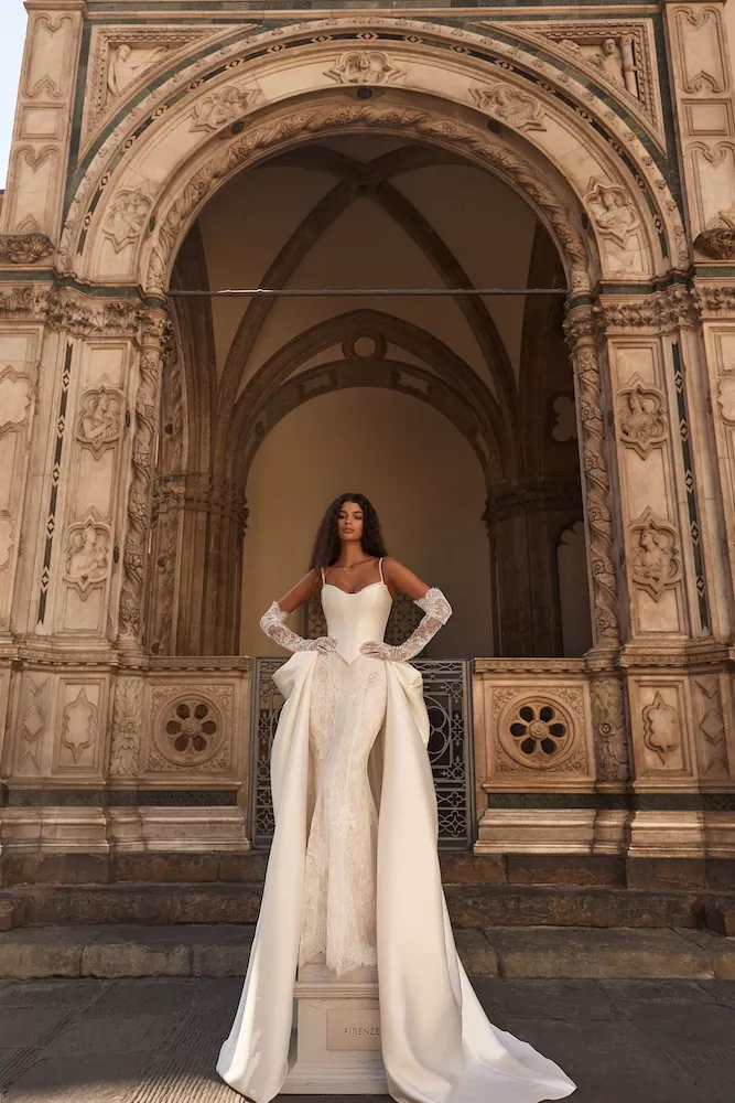 vestido-novia-priss-millanova-escoterecto-espaldarecta-frente-sedkanovias