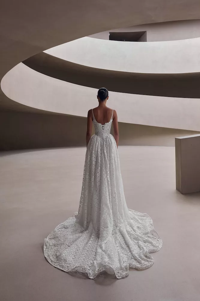 vestido-novia-vanyelle-millanova-escoterecto-espaldacorsé-sedkanovias (3)