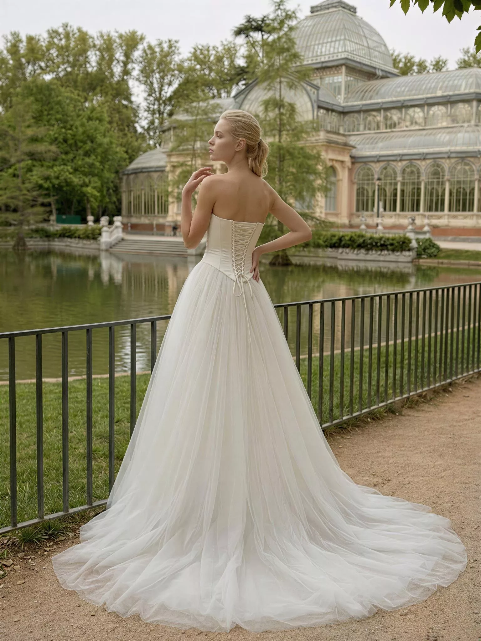 vestido-novia-vertice-sedkaatelier-espalda
