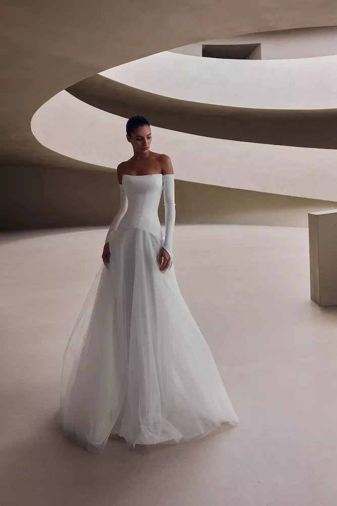vestido-novia-virelina-millanova-escotepalabradehonor-espaldarecta-sedkanovias (2)