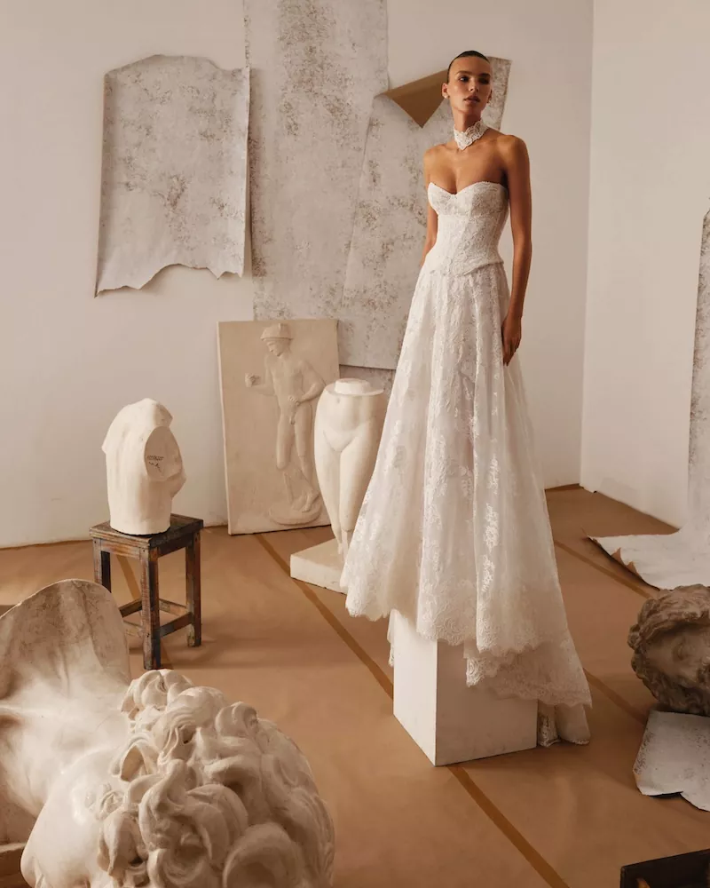 vestido-novia-zairen-millanova-escotecorazón-espaldacorsé-sedkanovias (3)