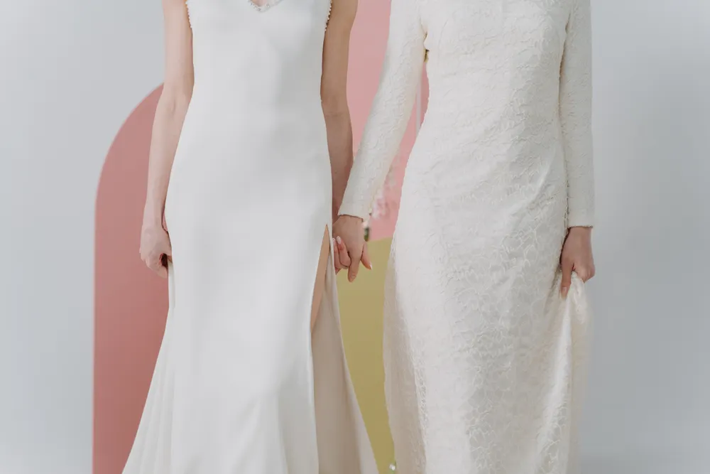 vestido novia escote en v profundo elegante sensual