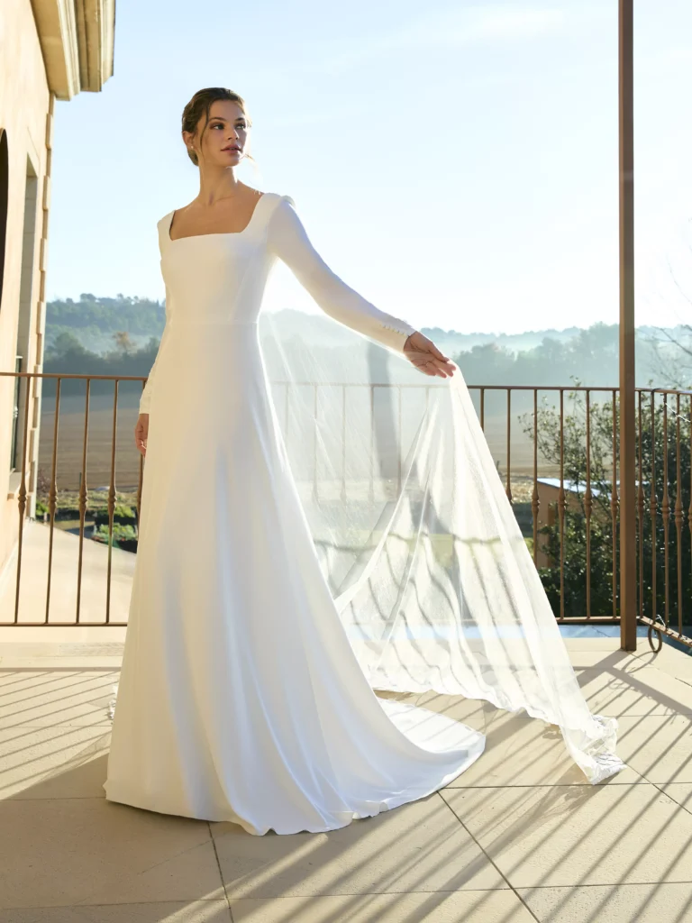 vestido-novia-aganoa-whiteone-mikado-escoterecto-espaldaenv-sedkanovias1