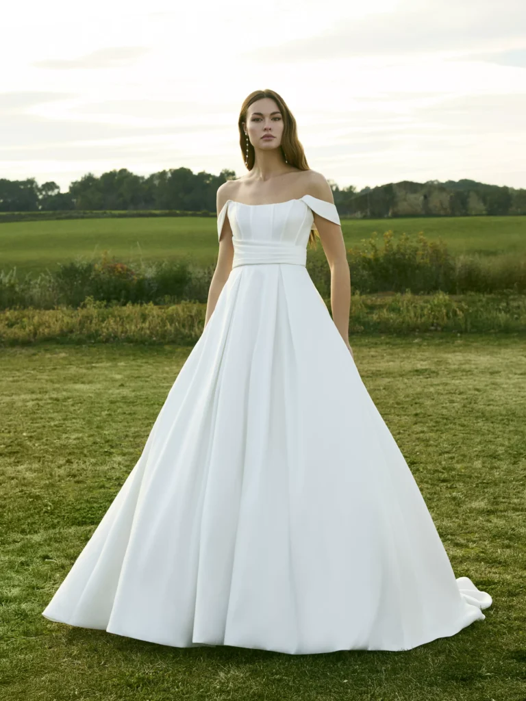 vestido-novia-asterelle-whiteone-mikado-escotepalabradehonor-espaldaenv-sedkanovias1