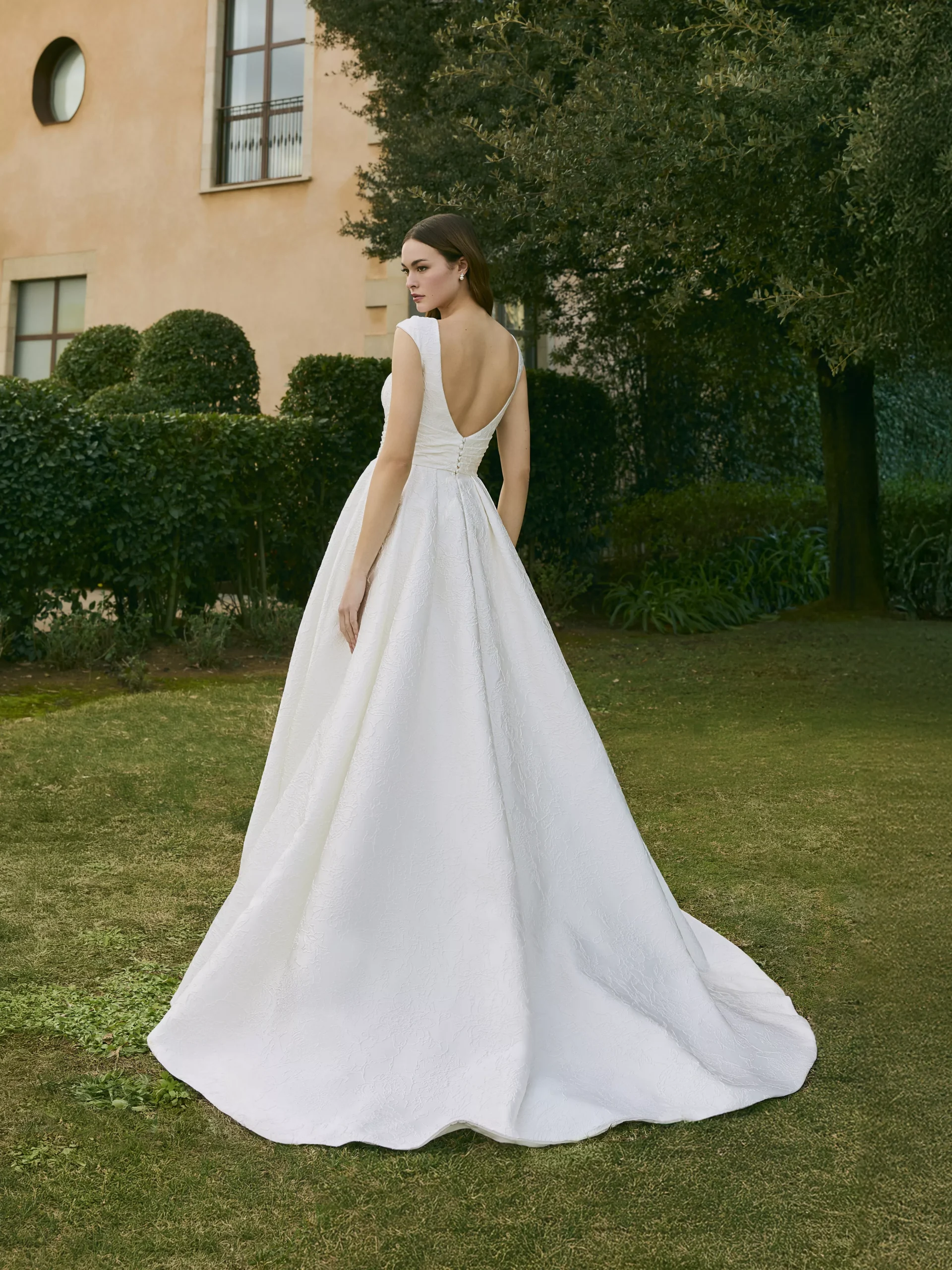 vestido-novia-asteropa-whiteone-mikado-escoteenv-espaldaenv-sedkanovias2