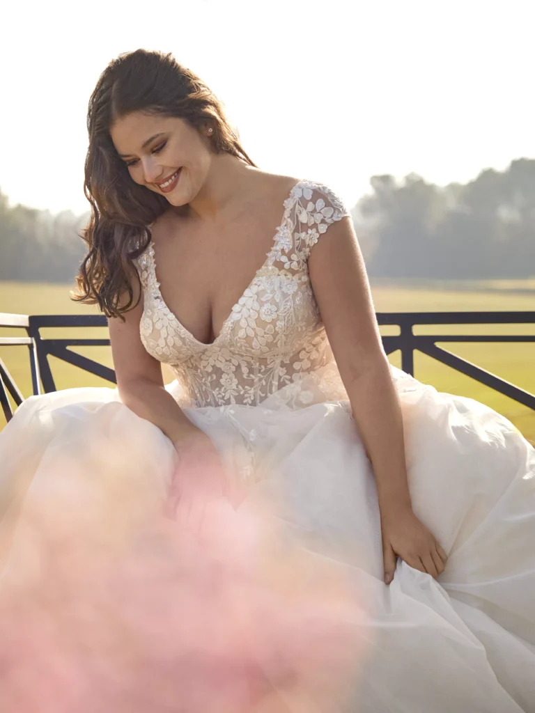 vestido-novia-astryn-whiteone-encaje-escoteenv-espaldaenv-sedkanovias3