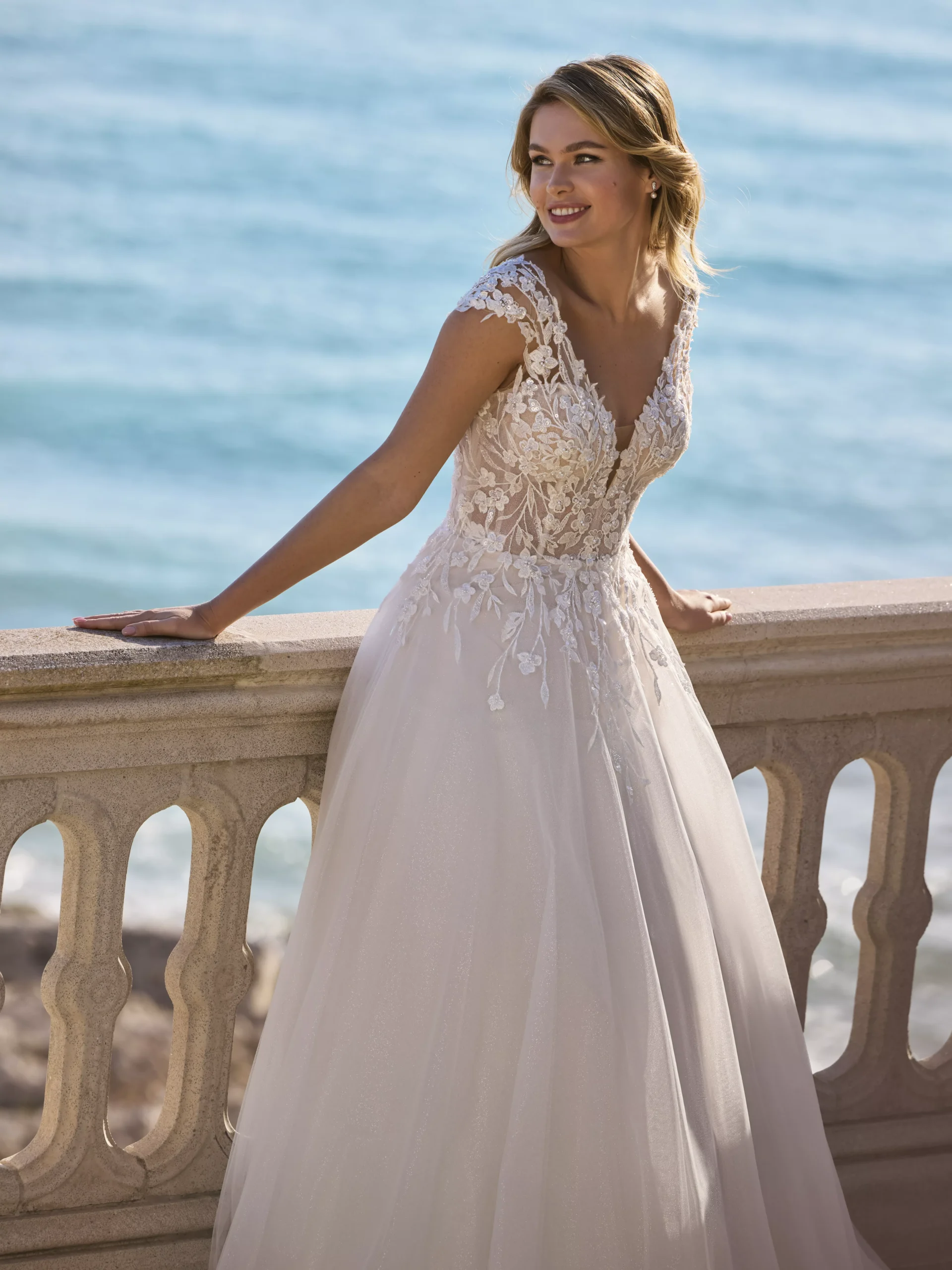 vestido-novia-borage-whiteone-encaje-escoteenv-espaldaenv-sedkanovias4