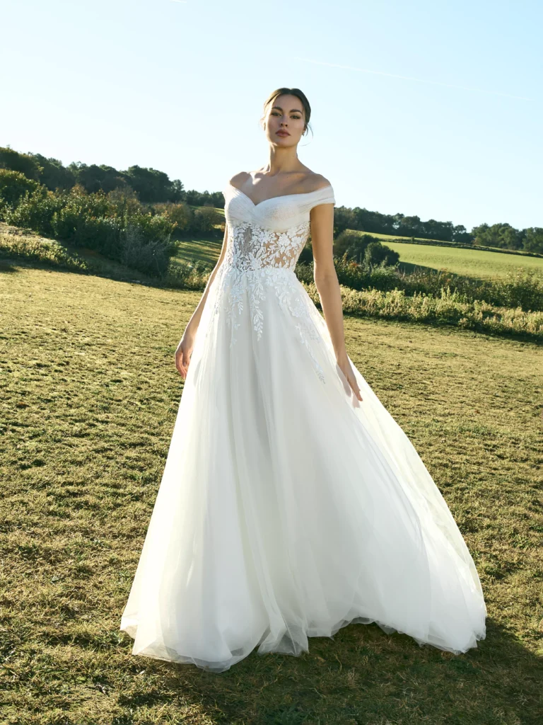 vestido-novia-chryseis-whiteone-encaje-escotecorazón-espaldaenv-sedkanovias1