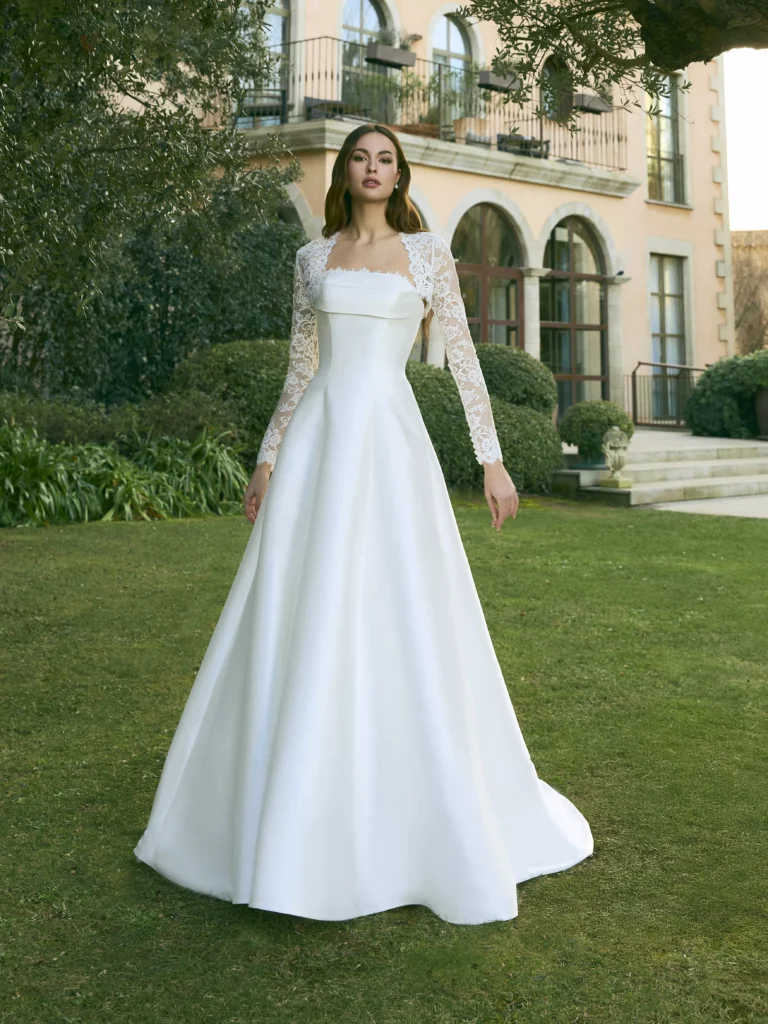 vestido-novia-cobaltus-whiteone-encaje-escotepalabradehonor-espaldarecta-sedkanovias1