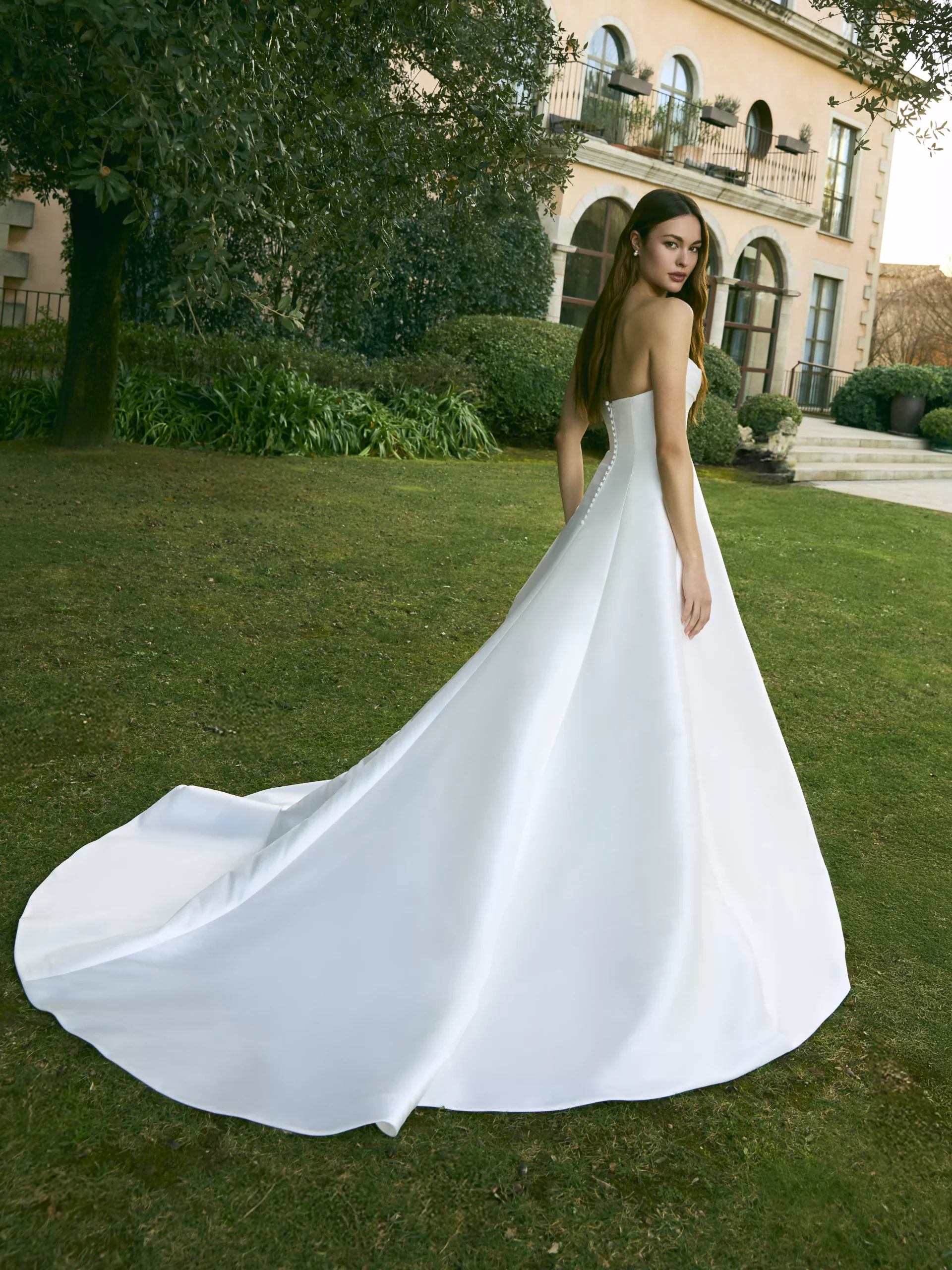 vestido-novia-cobaltus-whiteone-encaje-escotepalabradehonor-espaldarecta-sedkanovias3