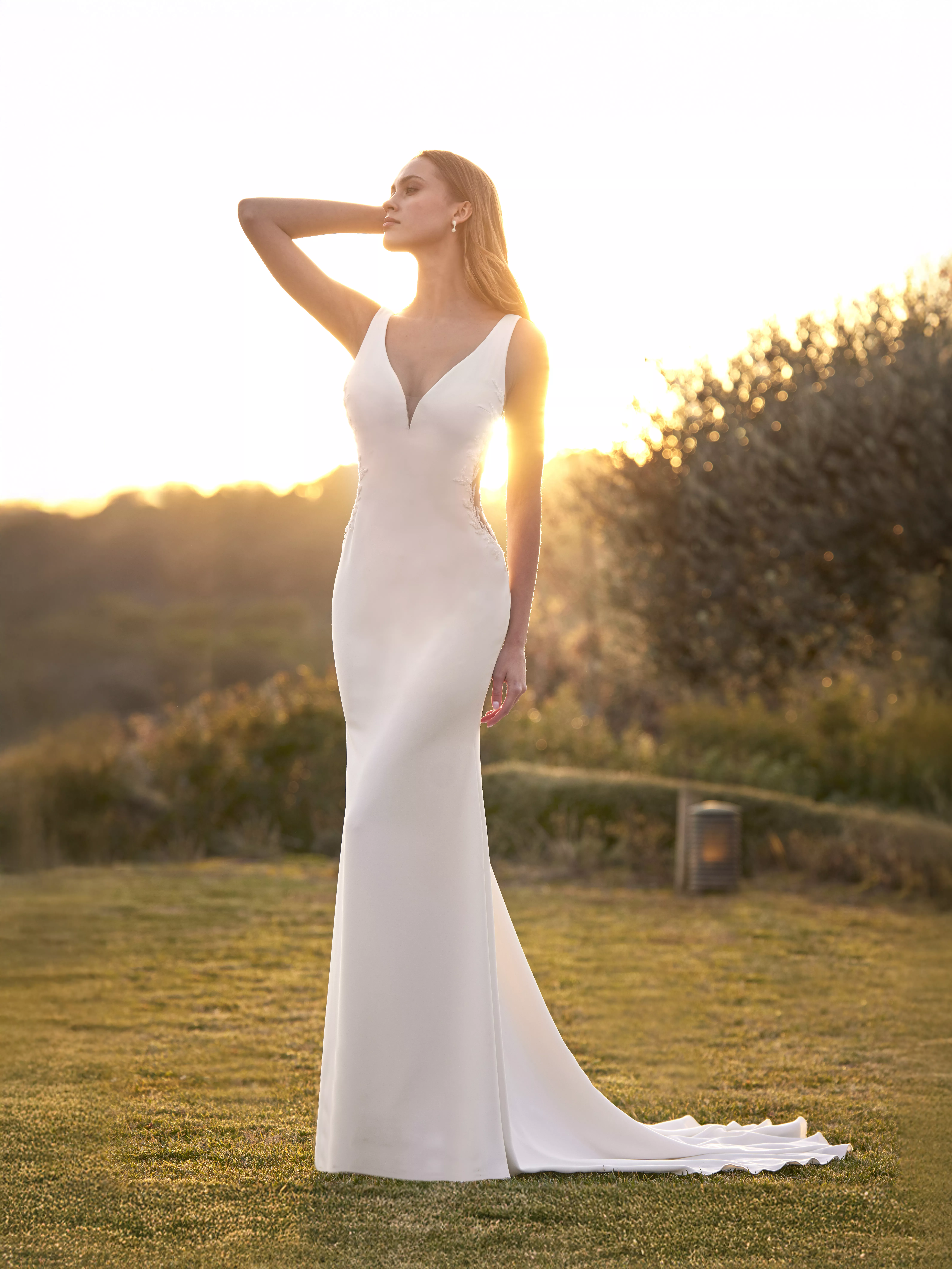 vestido-novia-coralight-whiteone-mikado-escoteenv-espaldaenv-sedkanovias1