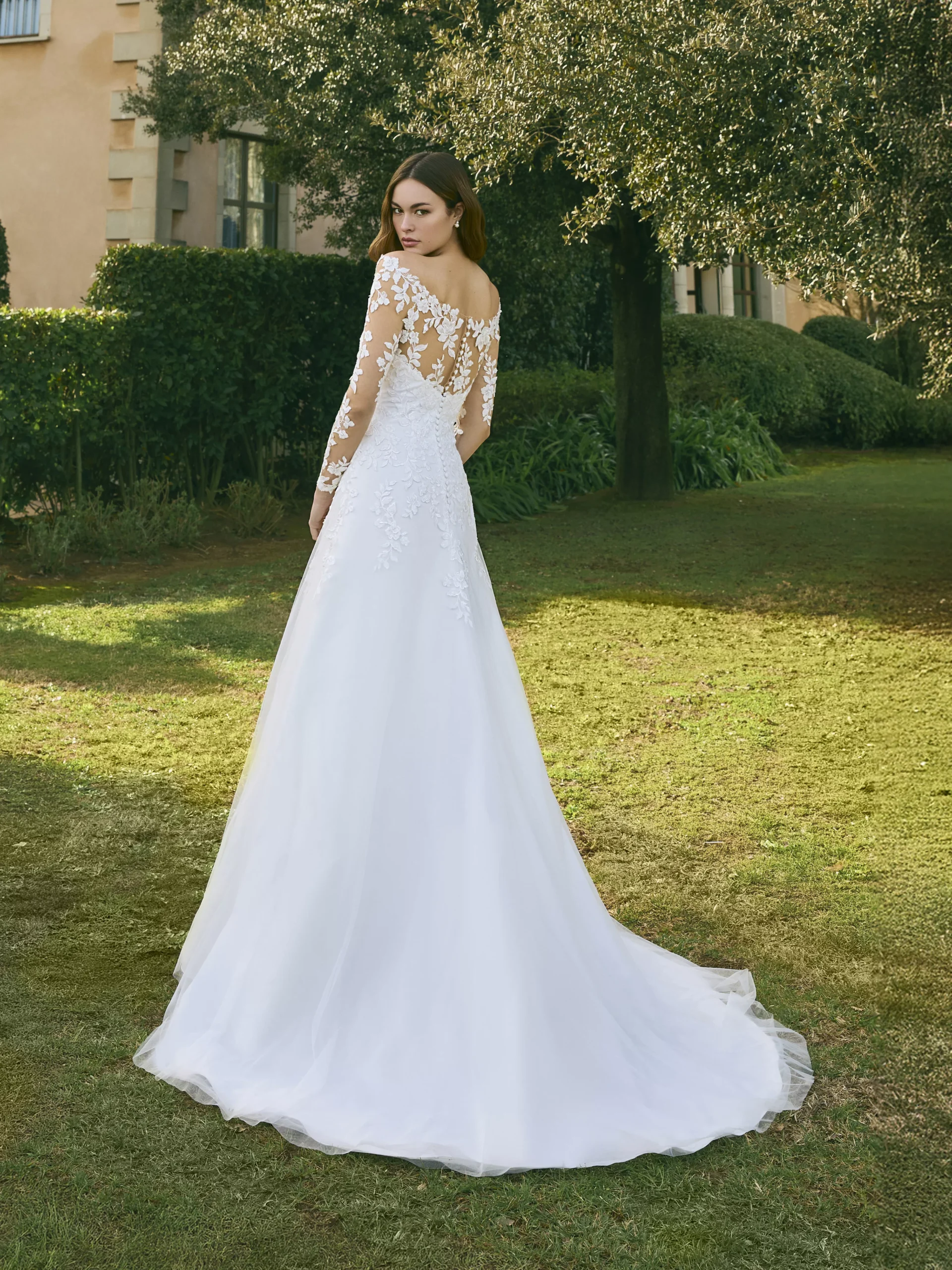 vestido-novia-creneis-whiteone-encaje-escoteenv-espaldaenv-sedkanovias2